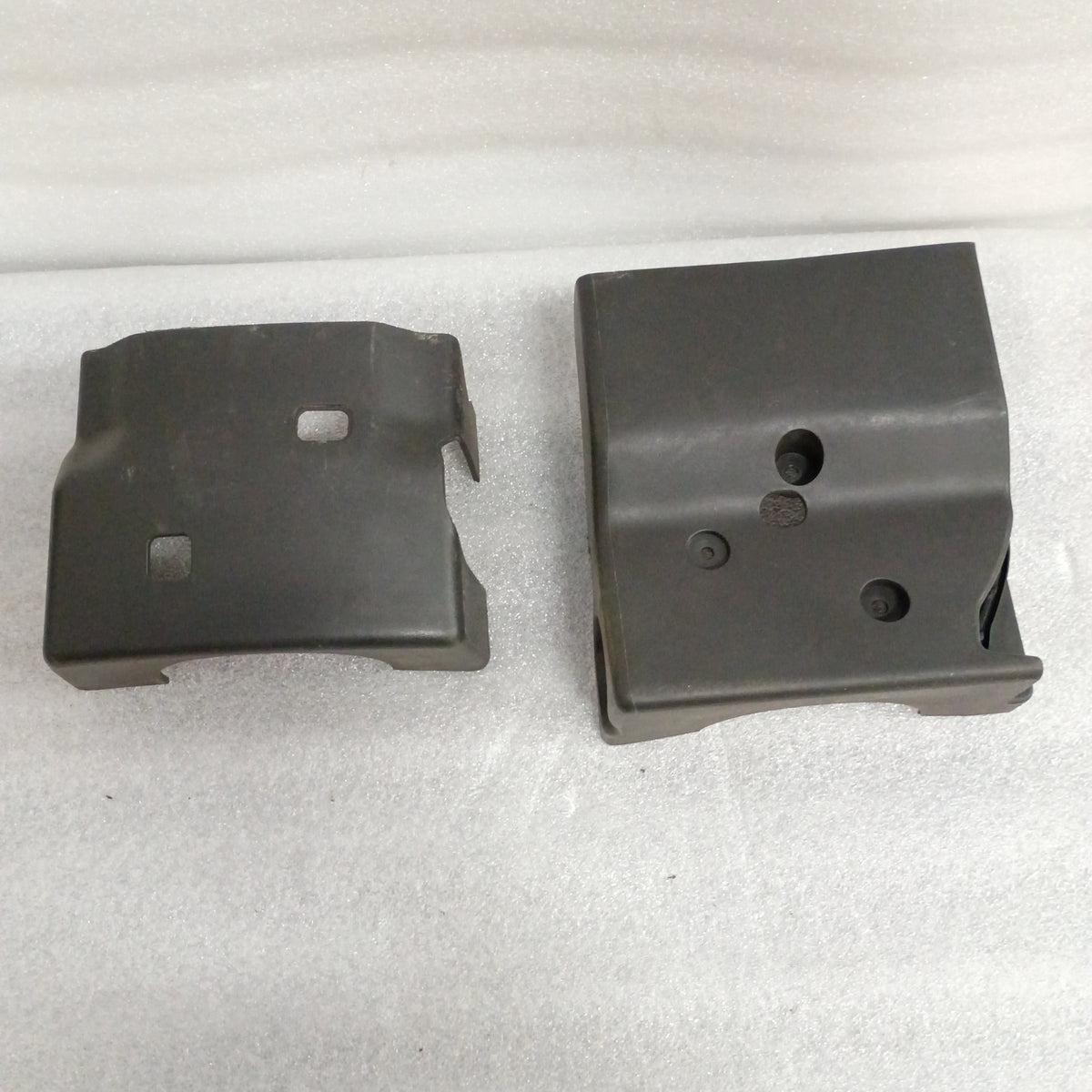 08-10 Auto Tilt Steering Column Trim Black (Used) Ford F250 F350 Super Duty