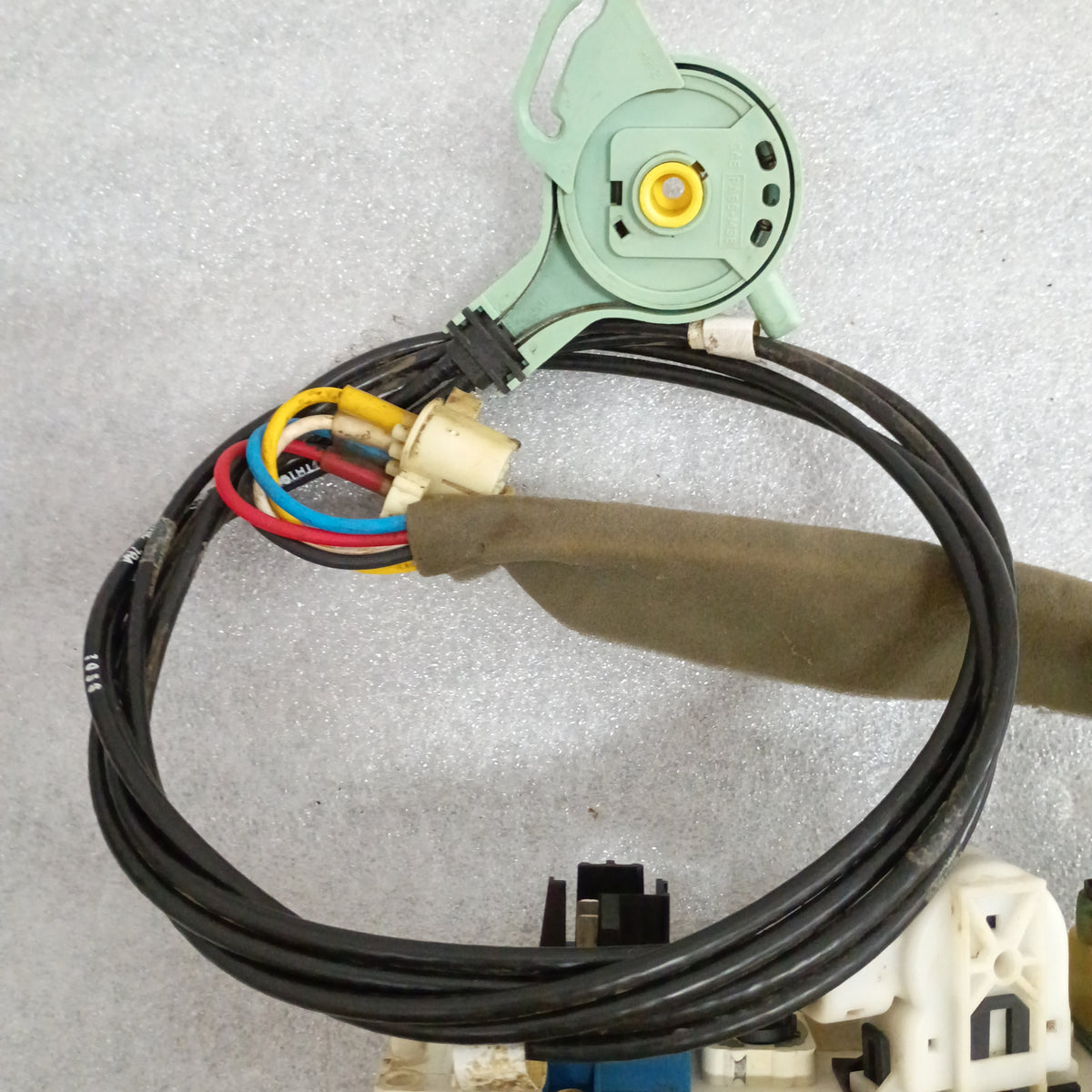 Ford dual cable HVAC control with colored wires for 1992-1997 F-150, F-250, F-350, Bronco. Includes blend door cable.