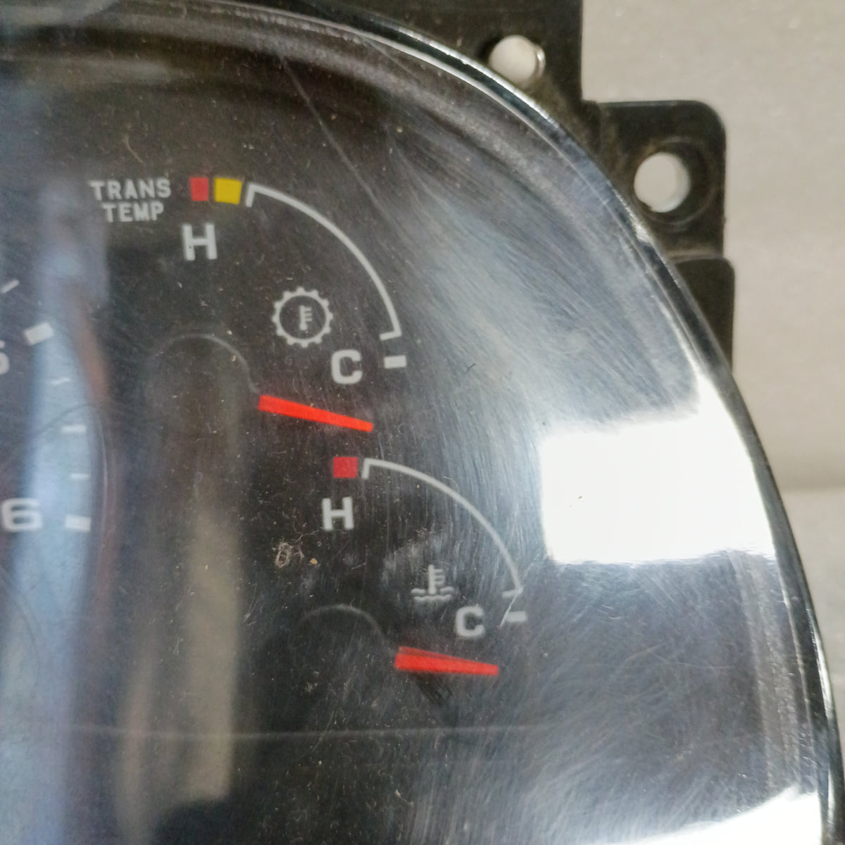 02-04 Gas Gauge Cluster with Tach (Used) F250 F350 Super Duty