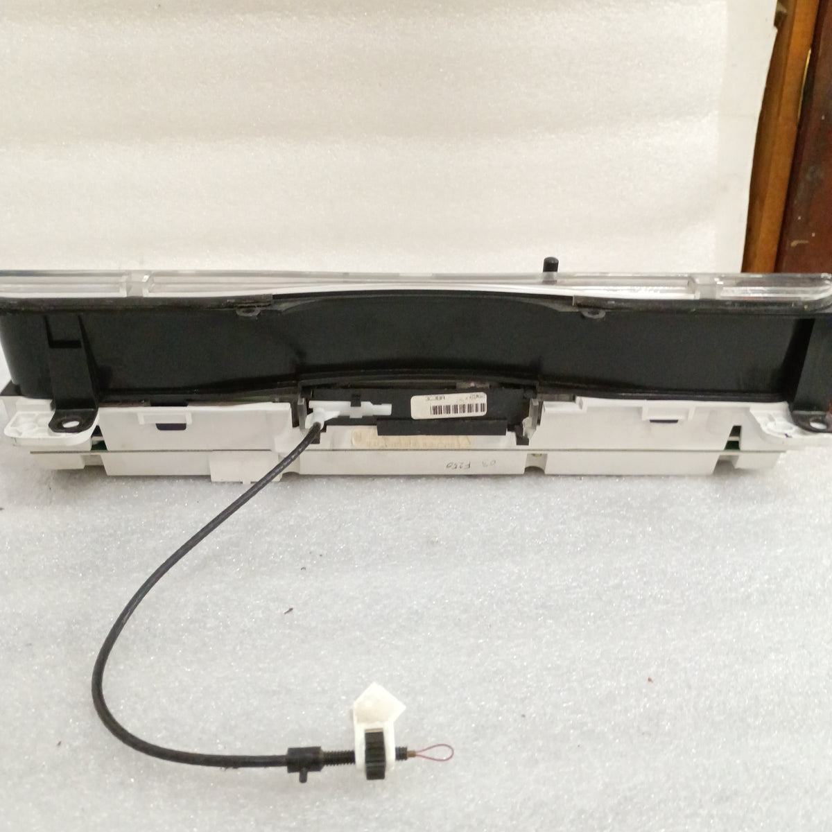 02-04 Gas Gauge Cluster with Tach (Used) F250 F350 Super Duty