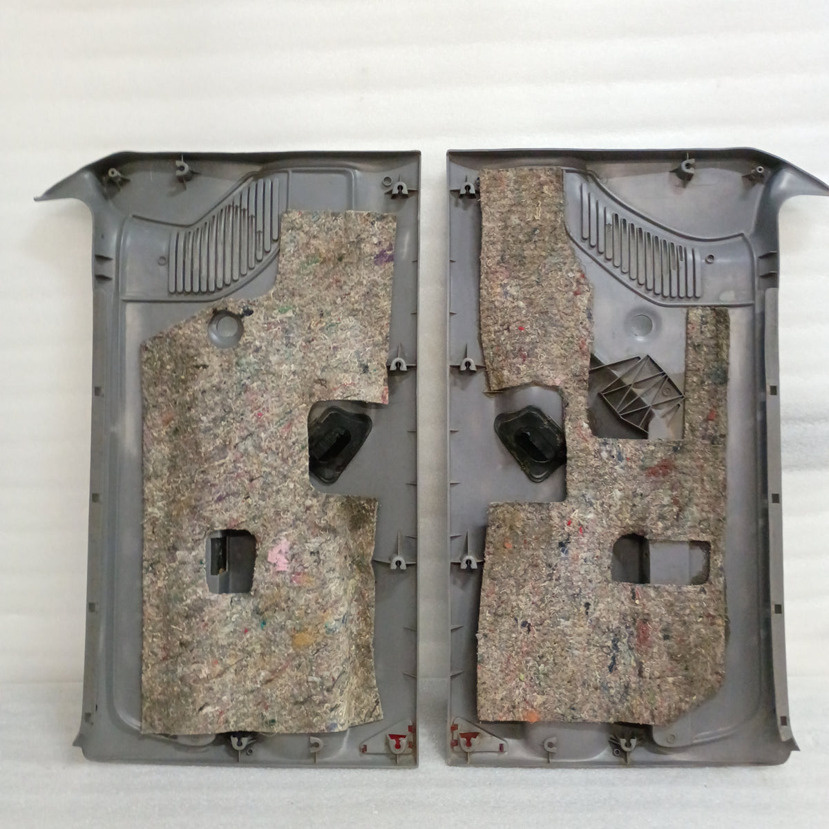 1992-1997 Light Gray Door Panel Set for Manual Windows (Used) F150 F250 F350 Bronco OBS