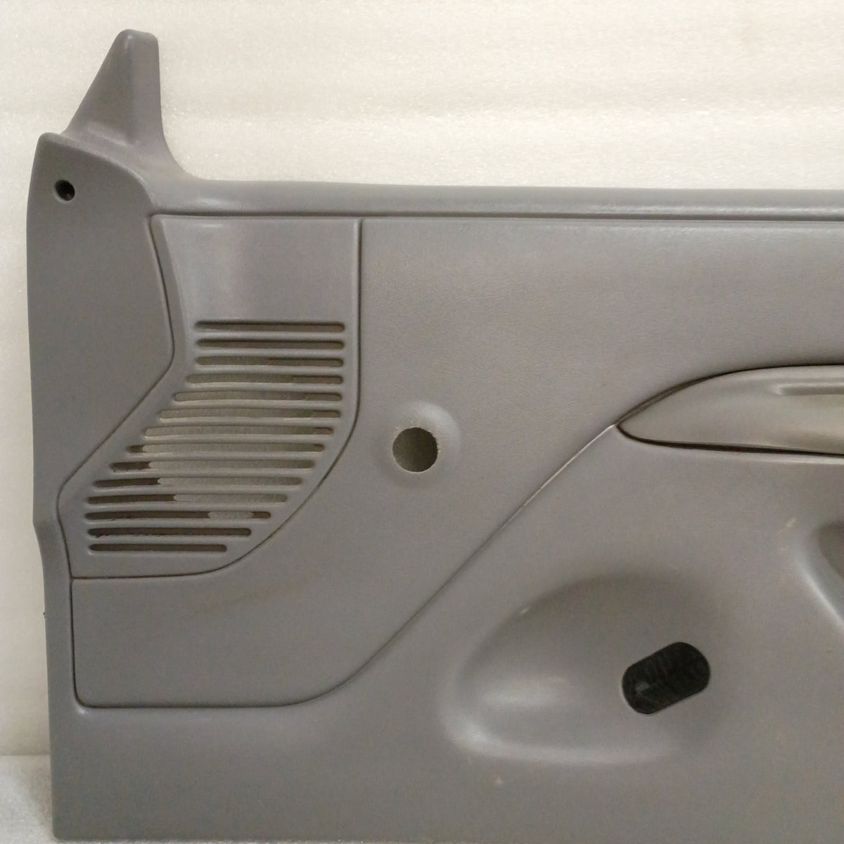 1992-1997 Light Gray Door Panel Set for Manual Windows (Used) F150 F250 F350 Bronco OBS