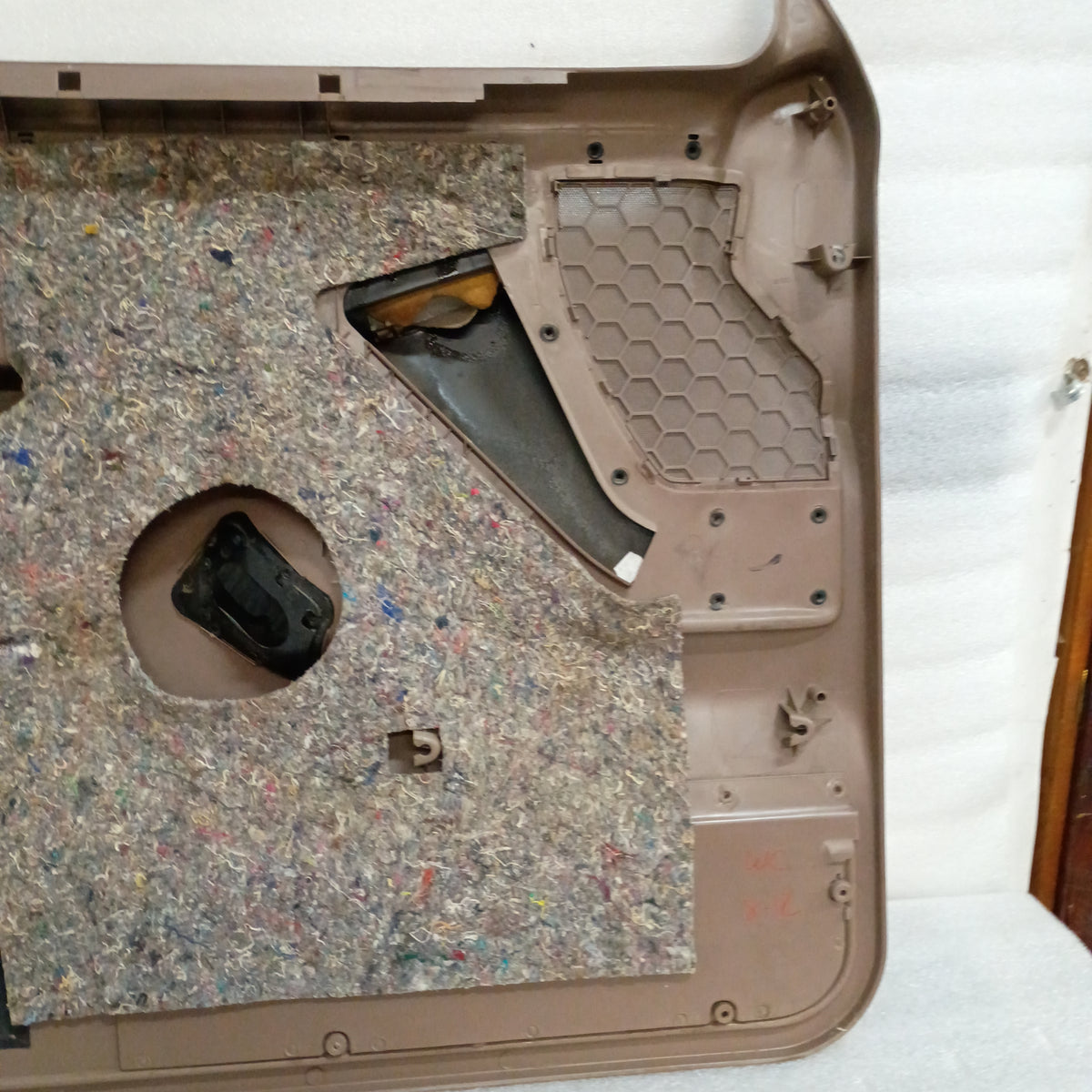 1992-1997 Deluxe Tan Deluxe Door Panels (Used) Ford F150 F250 F350 Bronco OEM XLT