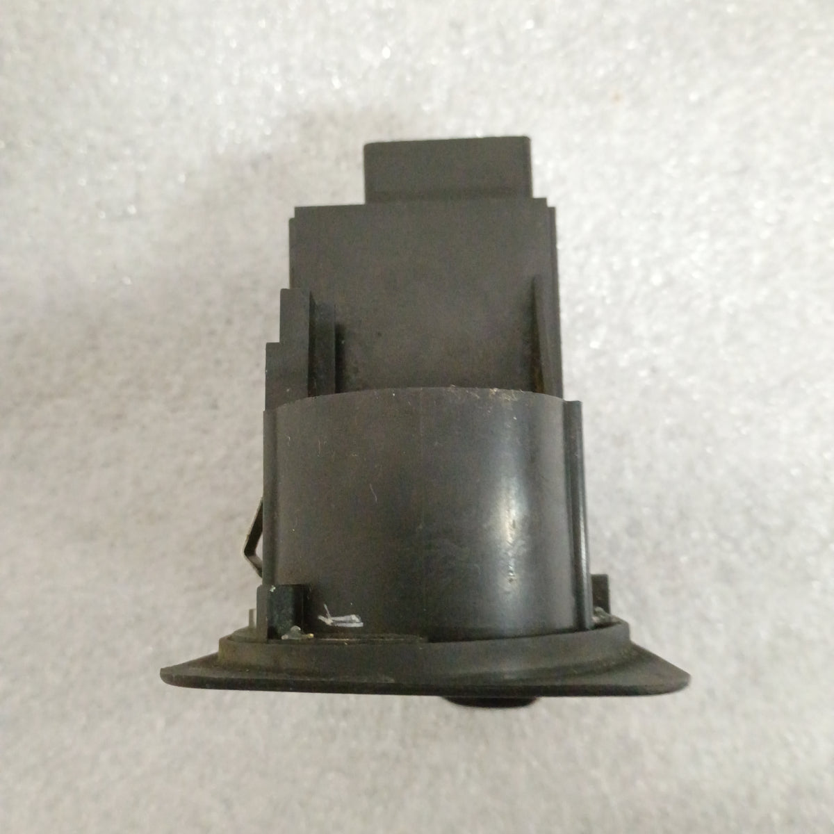 Headlight panel switch for 2001-2004 Ford F250/F350 Super Duty, includes dimmer, manufacturer part 1C3T-11654.