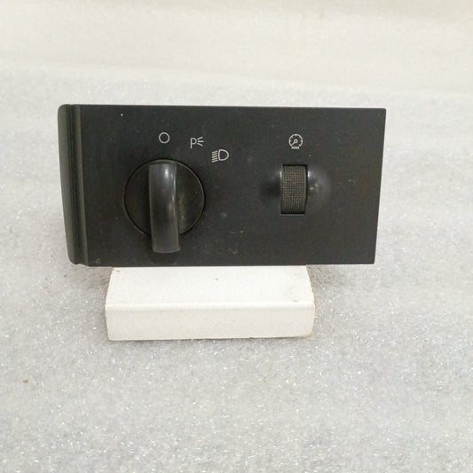 05-07 Headlight Switch Panel w/ Dimmer (Used) Ford F250 F350 Super Duty OEM 5C3T-13D062