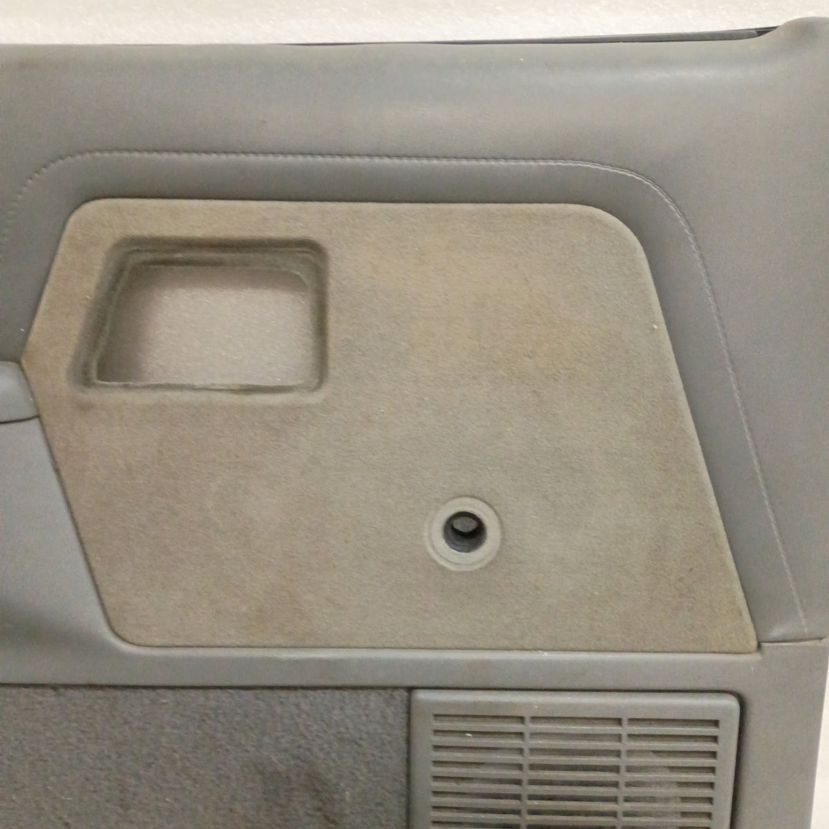 89-91 Gray Deluxe Door Panels Pair for Manual Windows (Used) Bronco II Ranger XLT