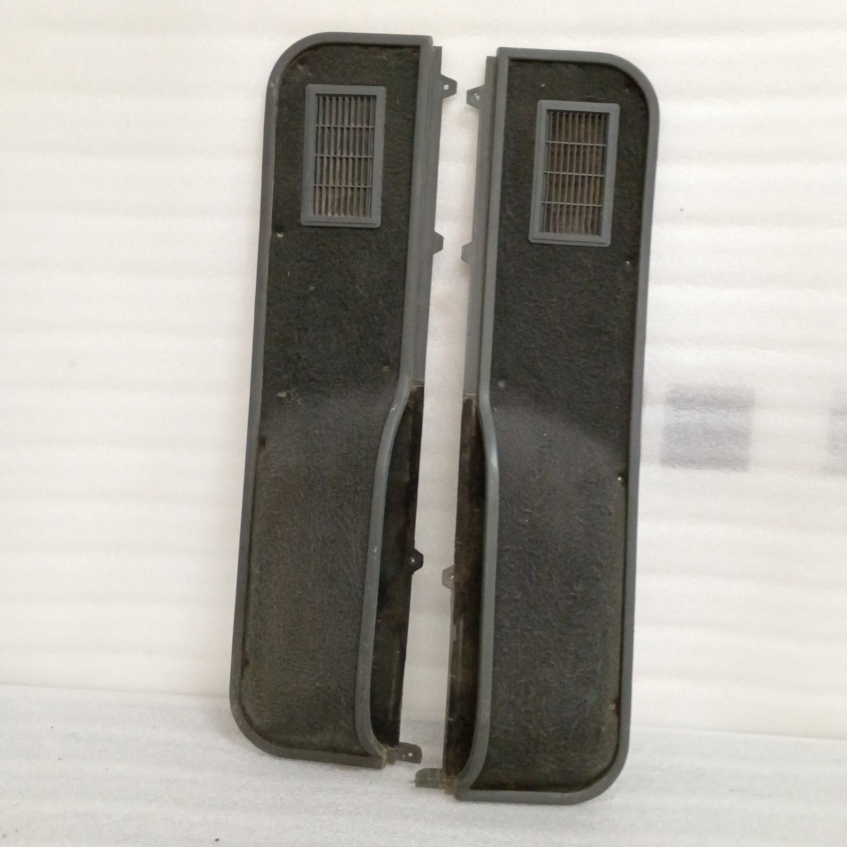 87-91 Deluxe Dark Gray Door Panel Set (Used) F150 F250 F350 Bronco XLT