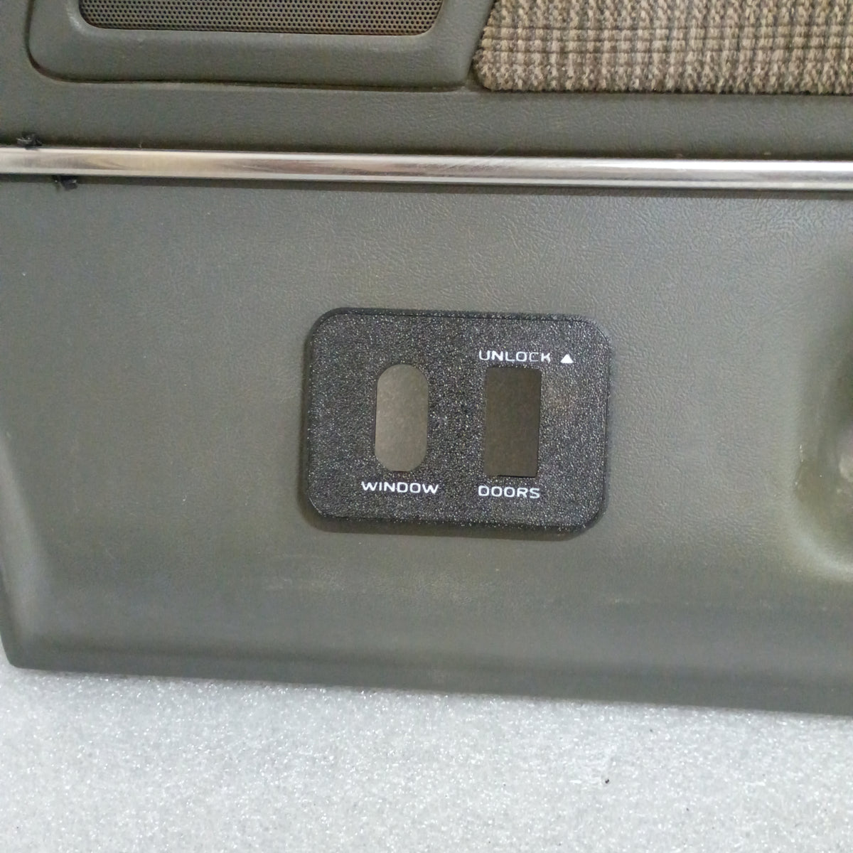 87-91 Deluxe Dark Gray Door Panel Set (Used) F150 F250 F350 Bronco XLT