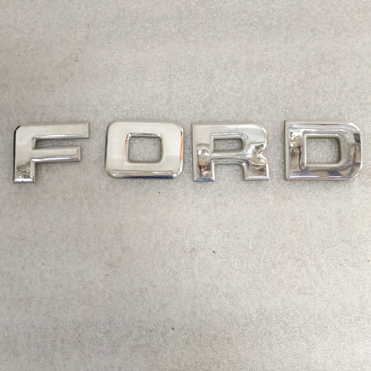 87-96 Tailgate Trim Panel Letter Set for Black Reflector (Used) Ford F150 F250 F350 XLT