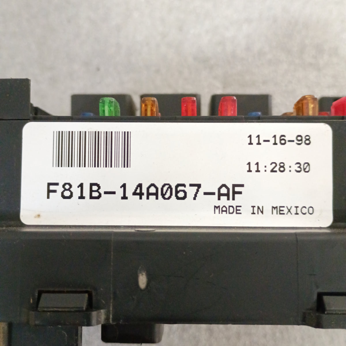 99-01 Fuse Panel/Box Interior Cabin F81B-14A067-AF (Used) OEM Ford F250 F350 Super Duty