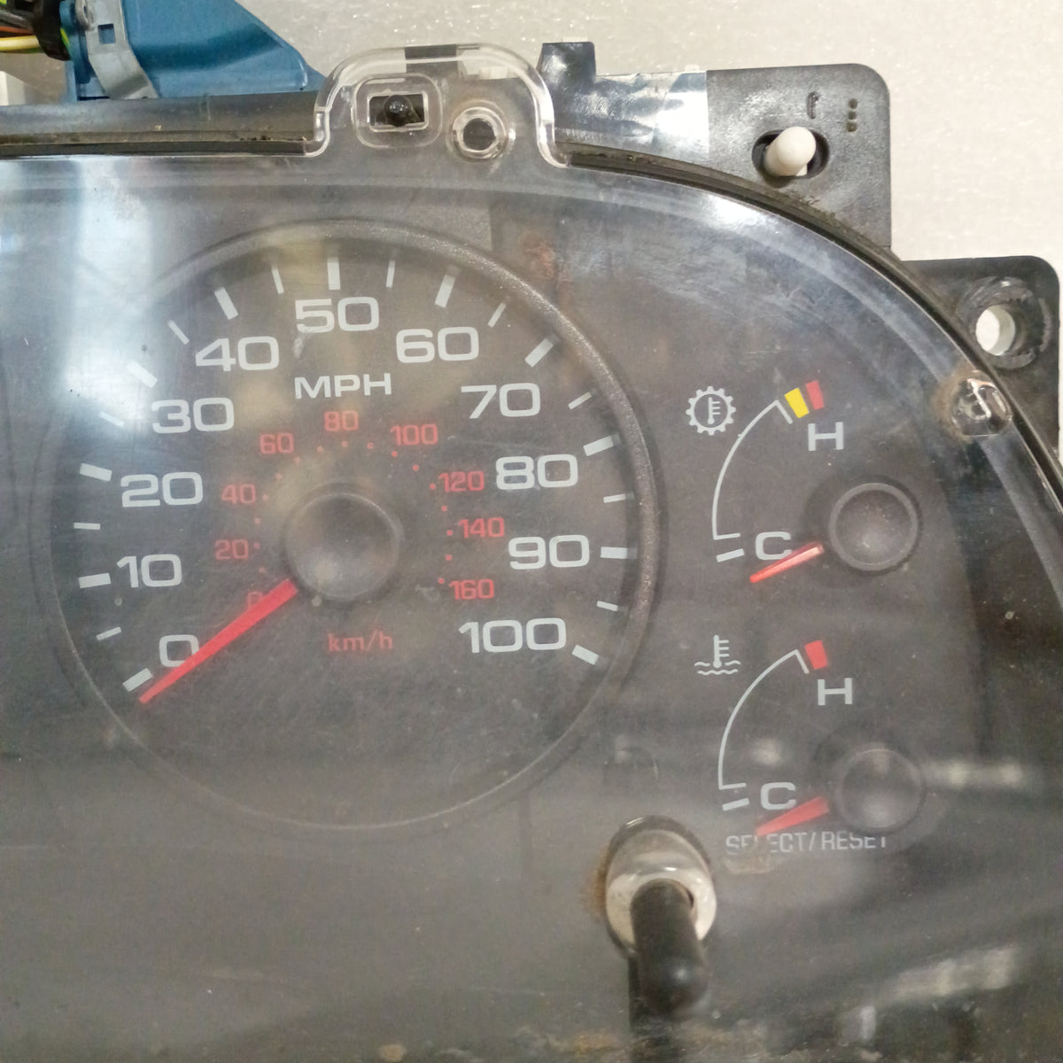05-07 Gas Gauge Cluster with Tach (Used) F250 F350 Super Duty