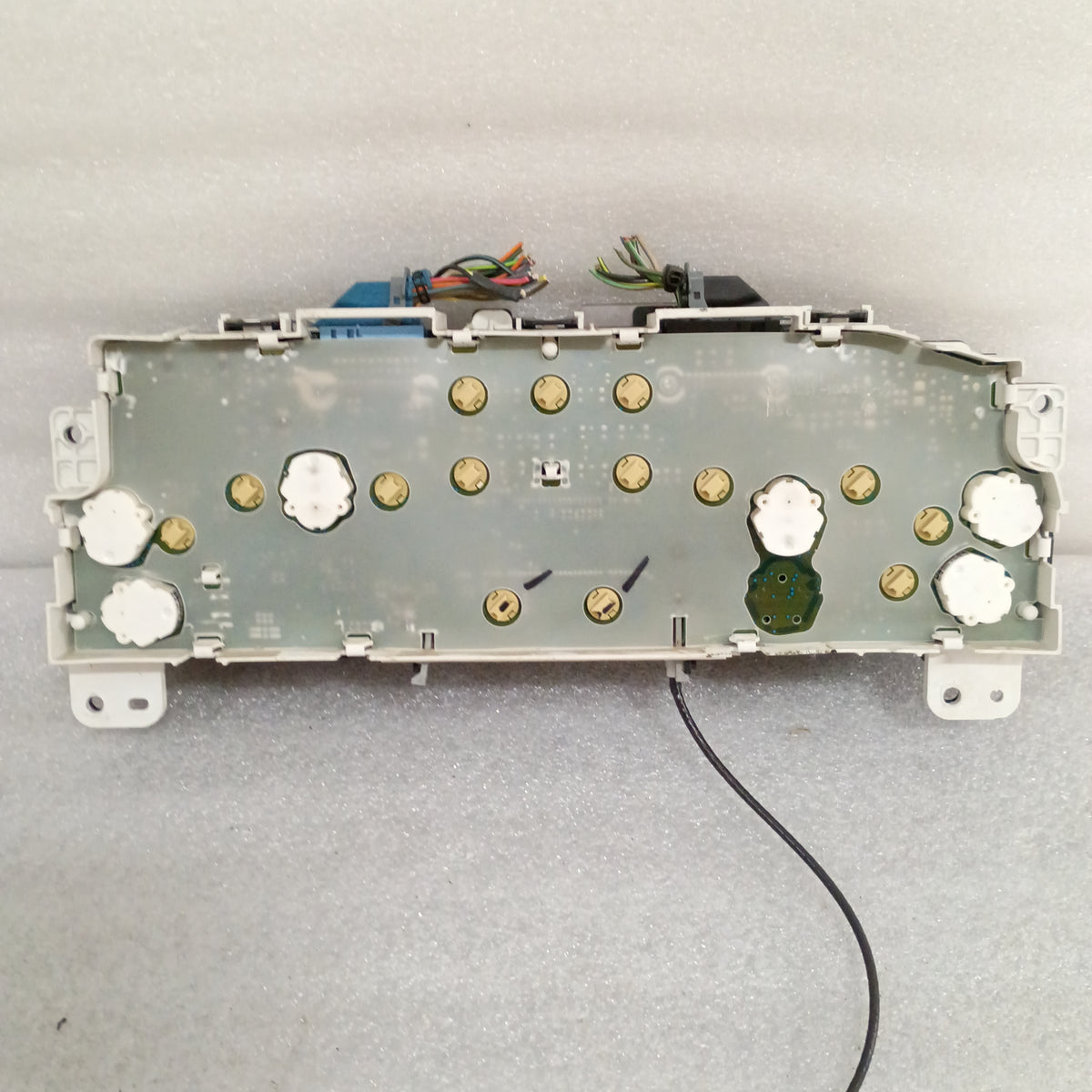 05-07 Gas Gauge Cluster with Tach (Used) F250 F350 Super Duty