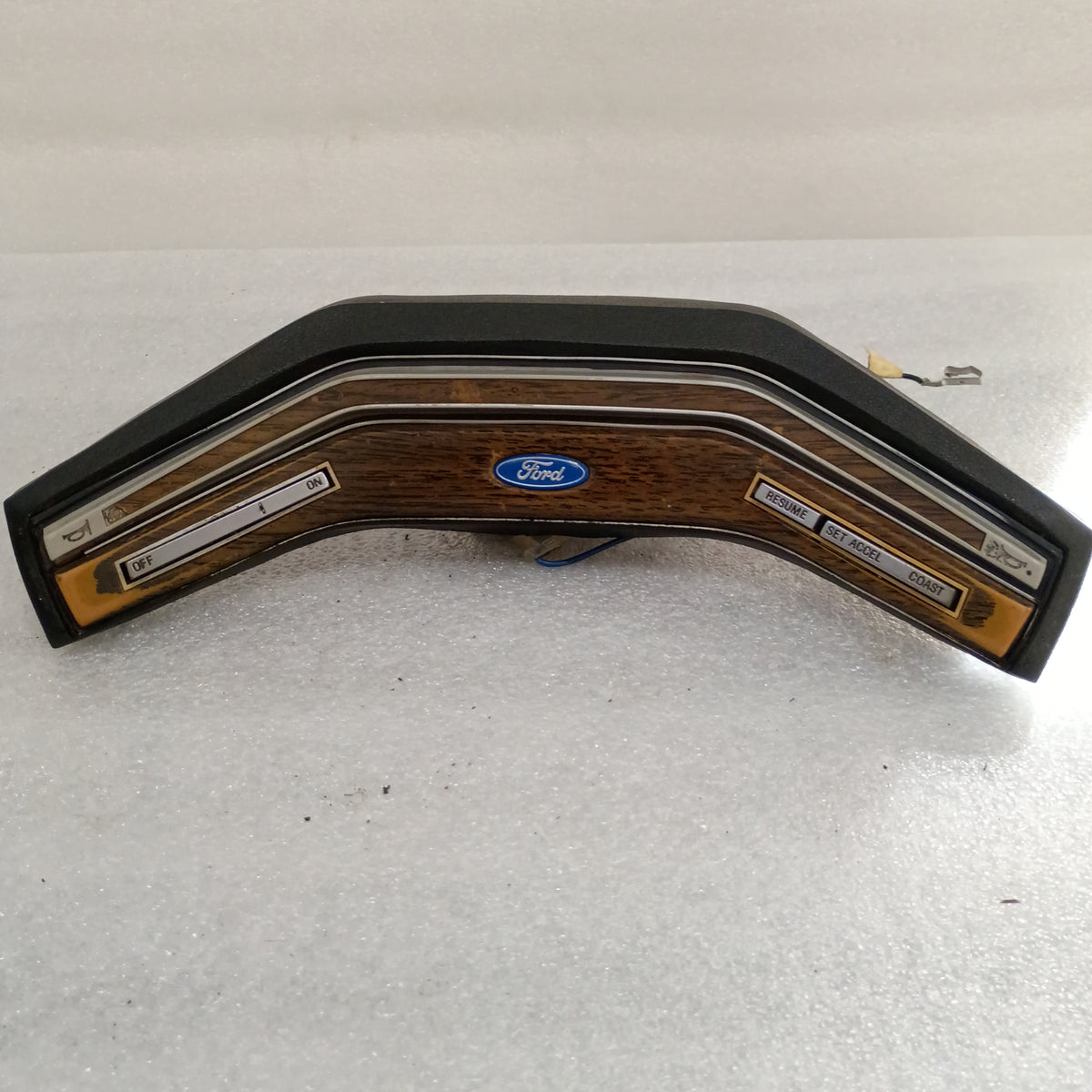 80-86 Wood Grain Steering Wheel Horn Pad with Cruise (Used) F150 F250 F350 Bronco