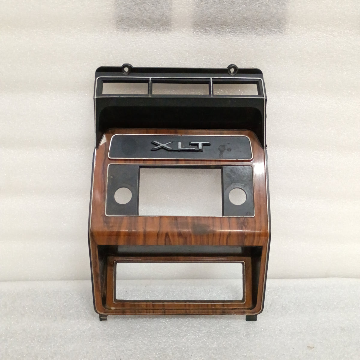 80-86 Rosewood Radio & Heater Bezel (Used) Ford F150 F250 F350 Bronco