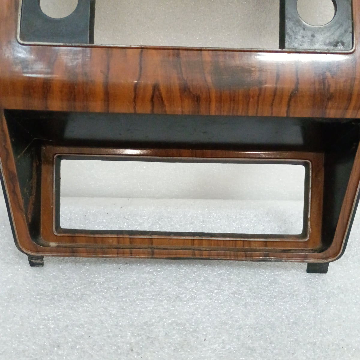 80-86 Rosewood Radio & Heater Bezel (Used) Ford F150 F250 F350 Bronco