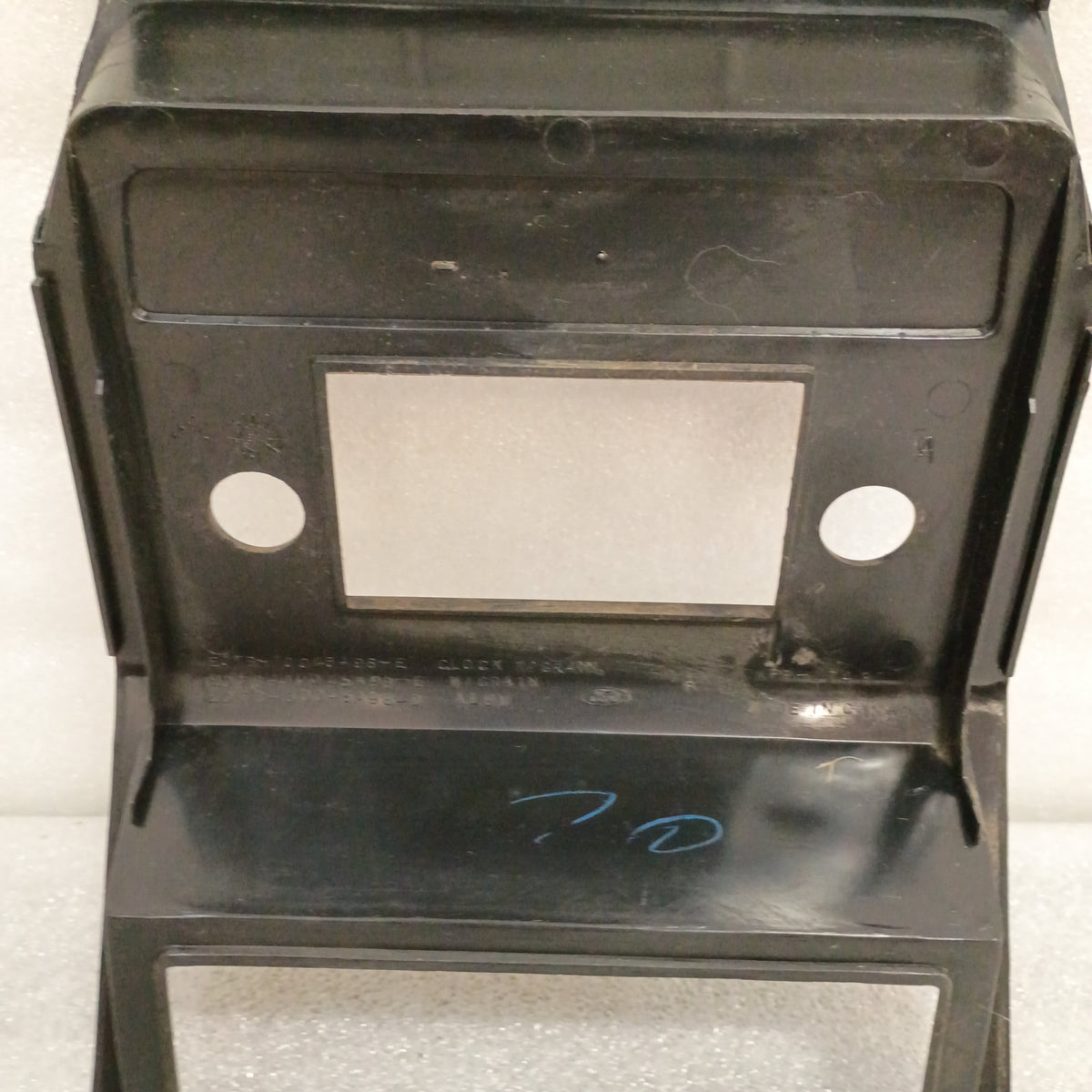 80-86 Rosewood Radio & Heater Bezel (Used) Ford F150 F250 F350 Bronco