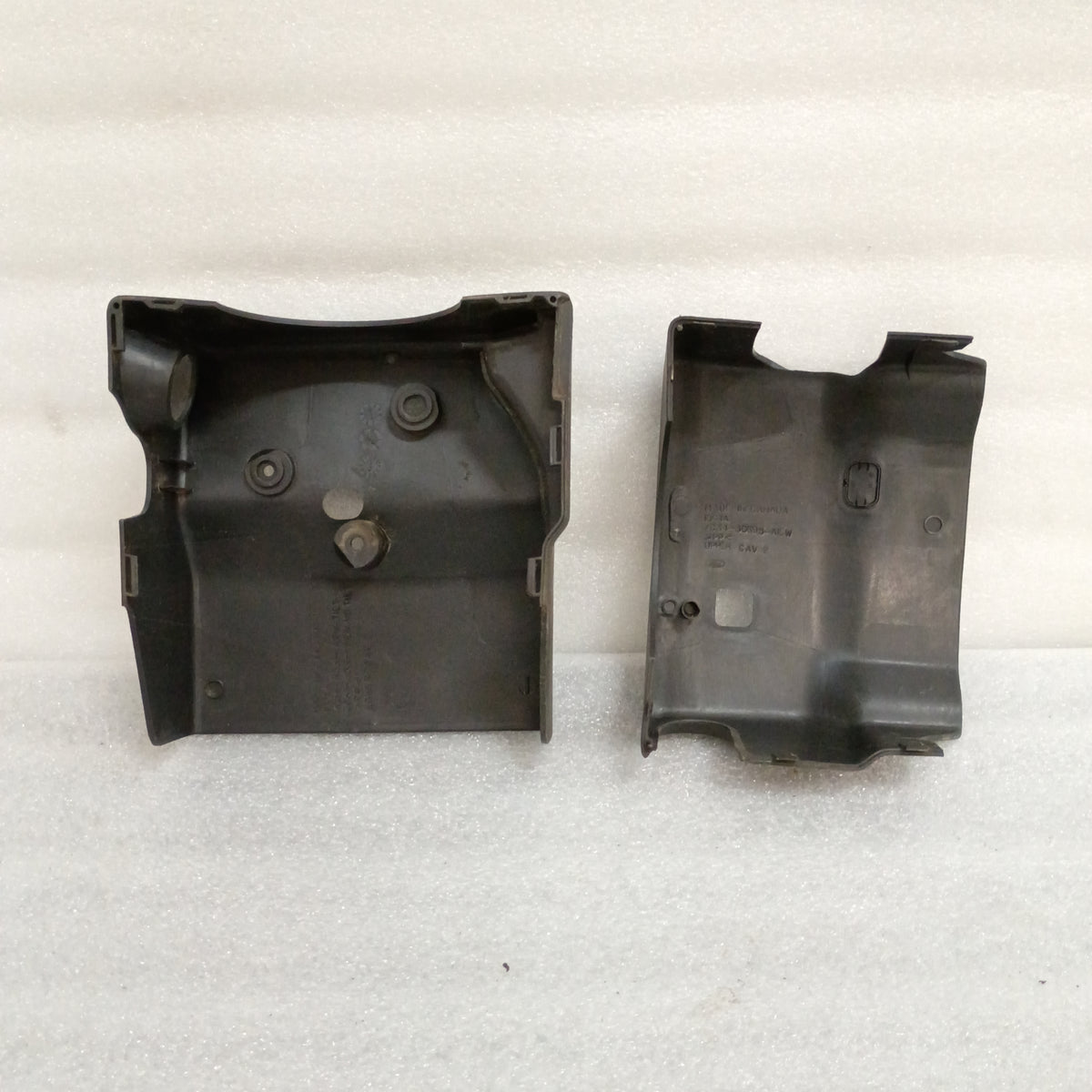 08-10 Auto Tilt Steering Column Trim Black (Used) Ford F250 F350 Super Duty