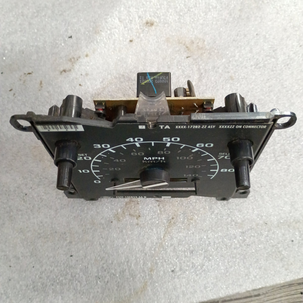 92-97 Speedometer 176K Miles (Used) Ford F150 F250 F350 Bronco OEM