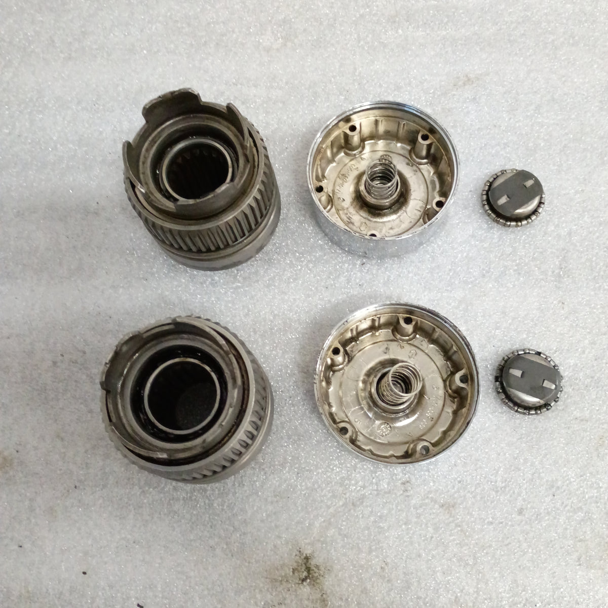 80-96 Automatic Locking Hubs 5 Bolt Dana 44 IFS (Used) Super Duty F250 F350 4WD 4x4