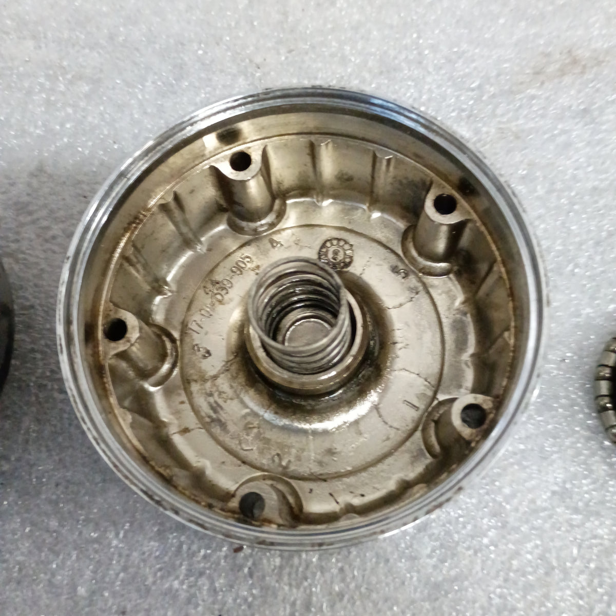80-96 Automatic Locking Hubs 5 Bolt Dana 44 IFS (Used) Super Duty F250 F350 4WD 4x4