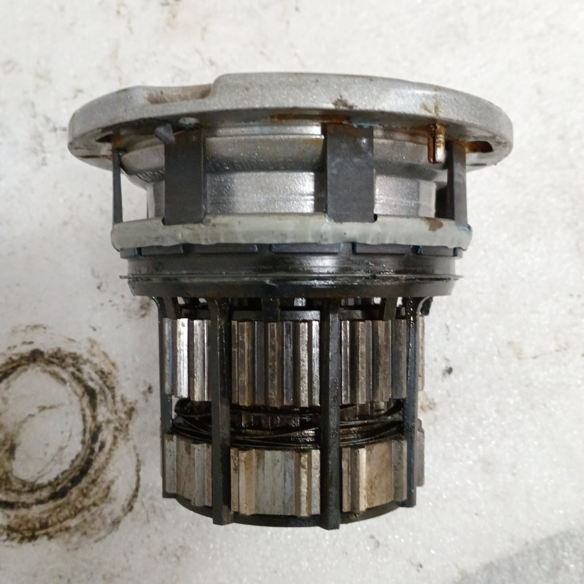Ford manual locking hub for Dana 60/70 front axles, suitable for 2005-2010 F-250 and F-350 Super Duty, part AC3Z3B396A.