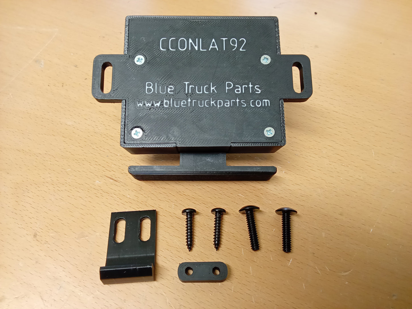 92-96 Center Console Latch Assembly