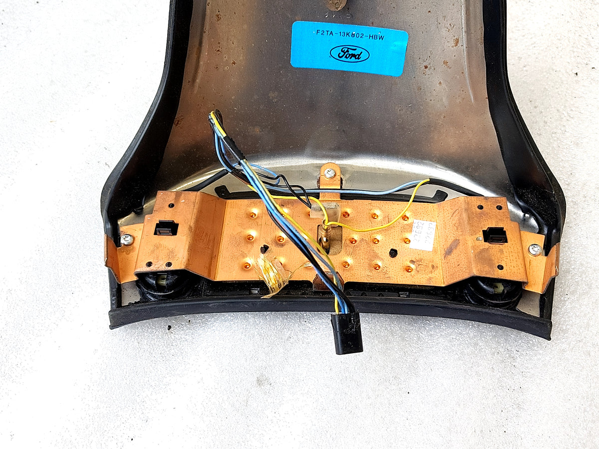 92-97 Steering Wheel Horn Pad with Cruise (Used) F150 F250 F350 Bronco OEM