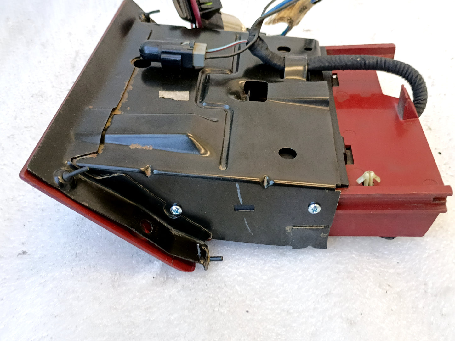 92-96 Light/Scarlet Red Ashtray Assembly (Used) Ford F150 F250 F350 Bronco