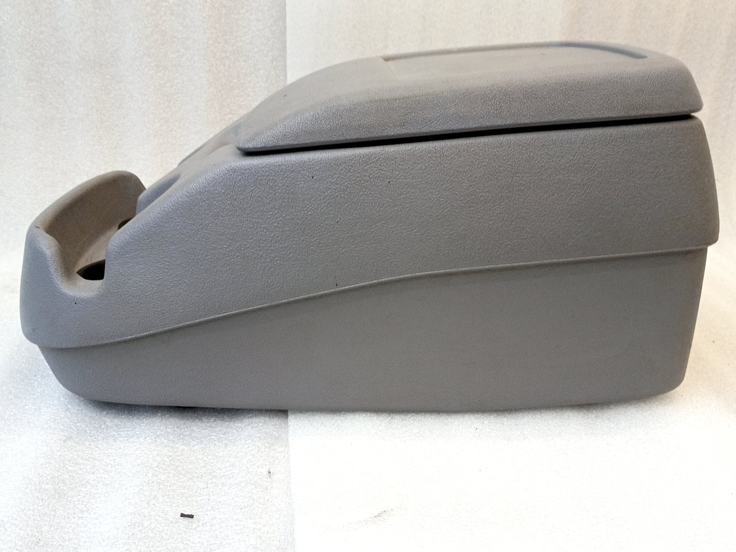 92-97 Light/Opal Gray Center Console New Cups, Latch (Used) F150 F250 F350 Bronco