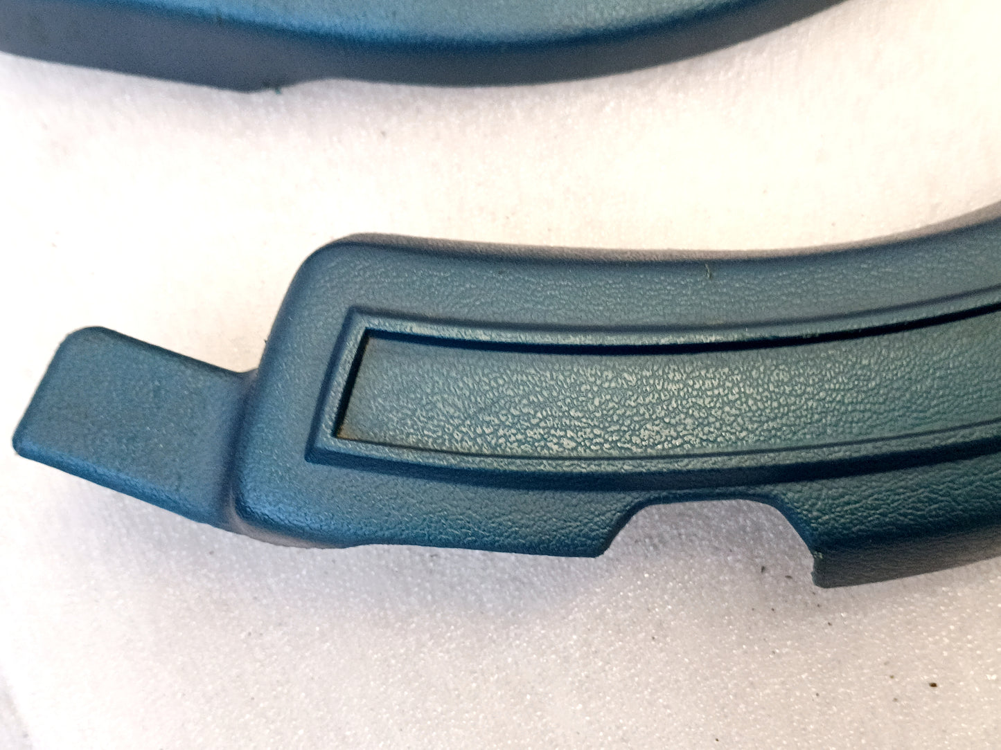 80-86 Blue Bench Seat Hinge Covers (Used) F150 F250 F350 Bronco