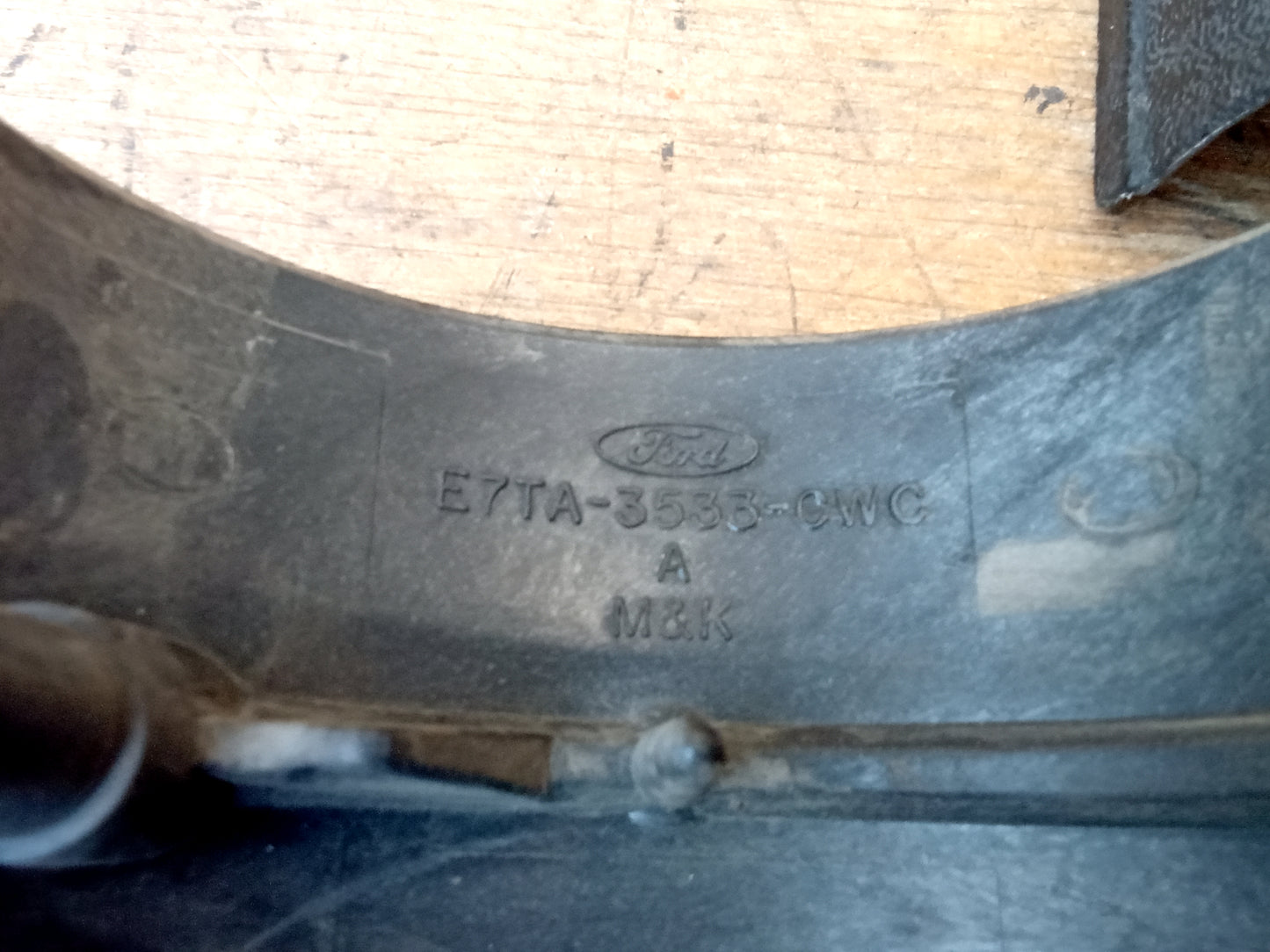 87-91 Non Tilt Steering Column Trim (Used) F150 F250 F350 Bronco OEM