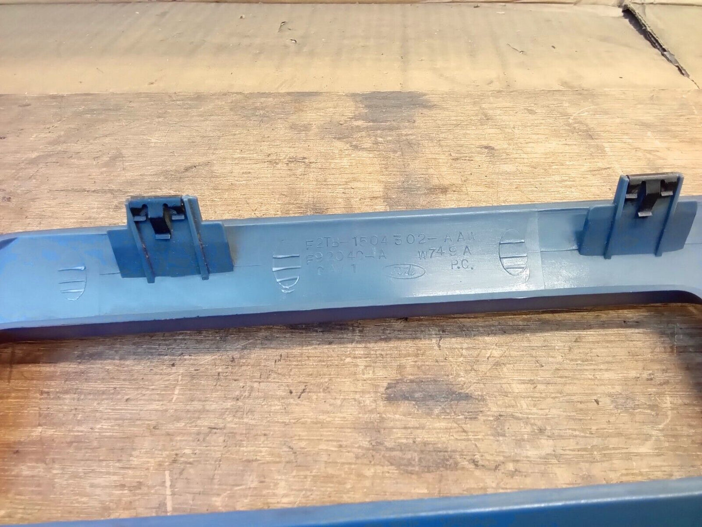92-96 Dark/Crystal Blue Heater Bezel (Used) Ford F150 F250 F350 Bronco