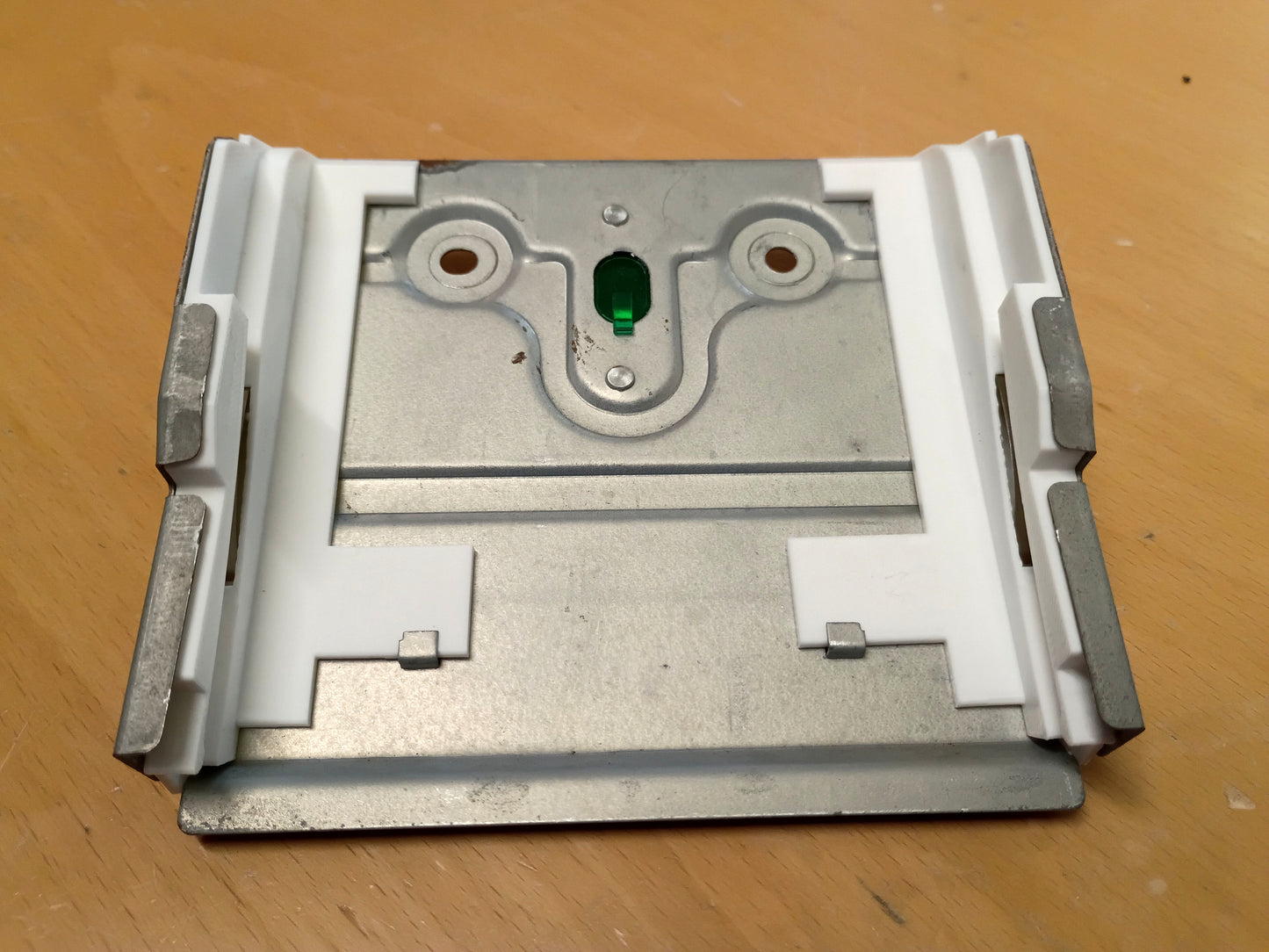 89-04 Ashtray Guide Set