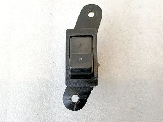 Ford fuel tank selector switch, dash mount for 1987-1989 F150, F250, F350, Bronco, OEM part E7TB-9A050-AA.