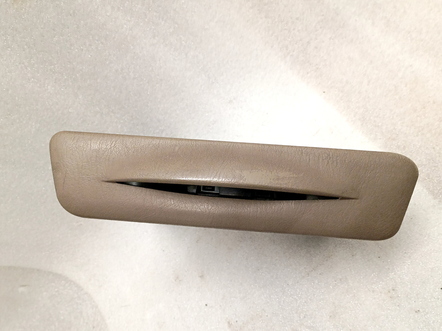 99-04 Tan Pull Out Cup Holder (Used) OEM Ford F250 F350 Super Duty