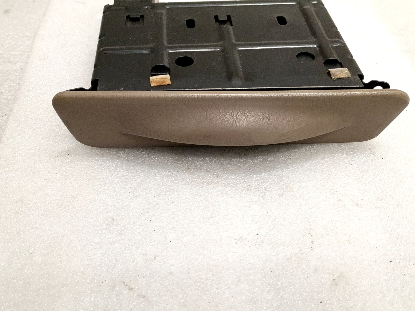 99-04 Tan Pull Out Cup Holder (Used) OEM Ford F250 F350 Super Duty