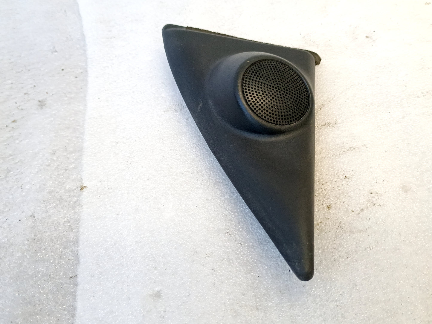 95-04 OEM Left Mirror Bolt Trim Speaker Cover (Used) Toyota Tacoma 4Runner 67492-35010