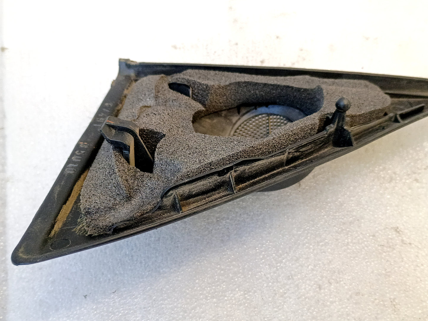95-04 OEM Right Mirror Bolt Trim Speaker Cover (Used) Toyota Tacoma 4Runner 67491-35010