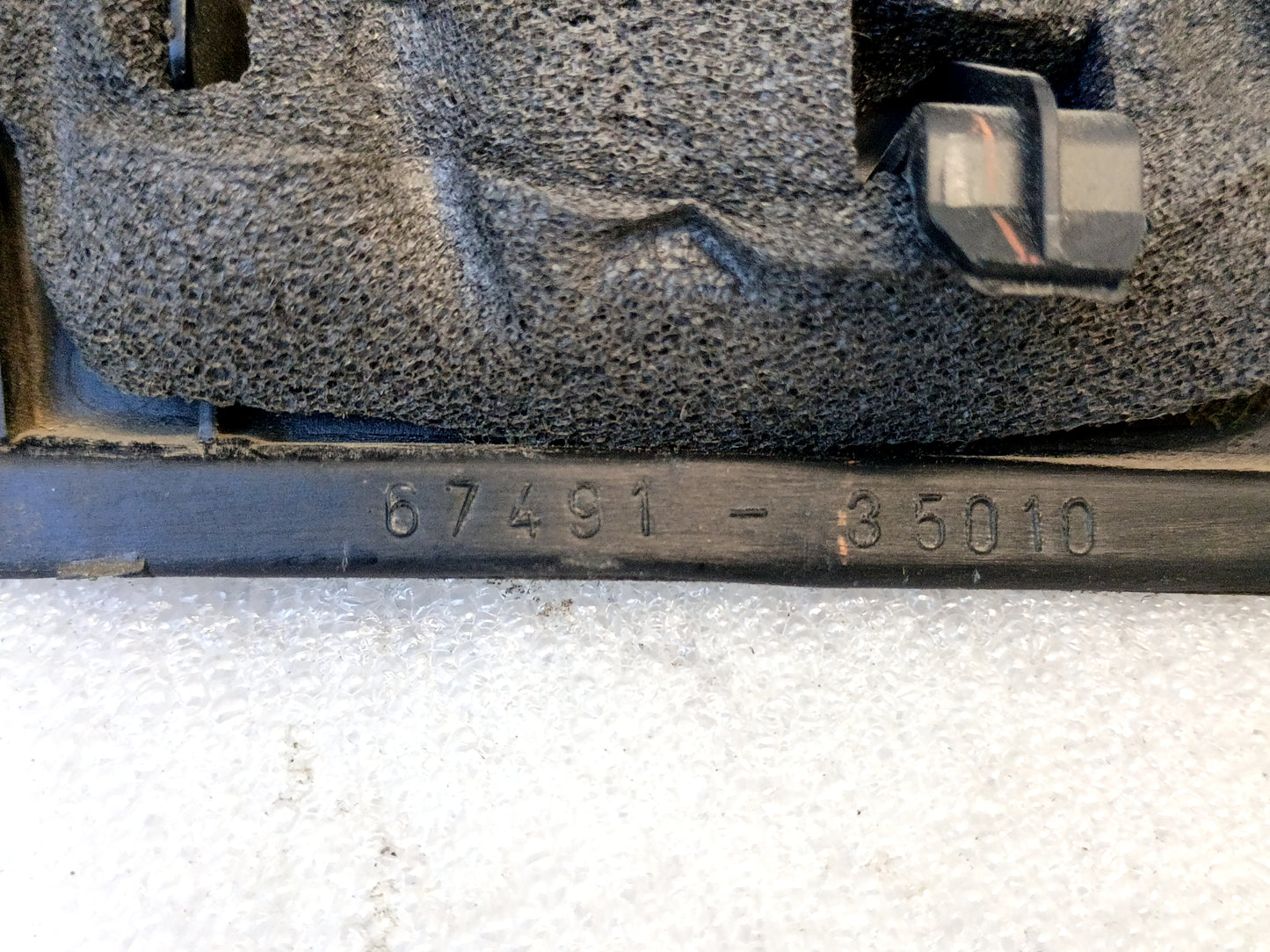 95-04 OEM Right Mirror Bolt Trim Speaker Cover (Used) Toyota Tacoma 4Runner 67491-35010