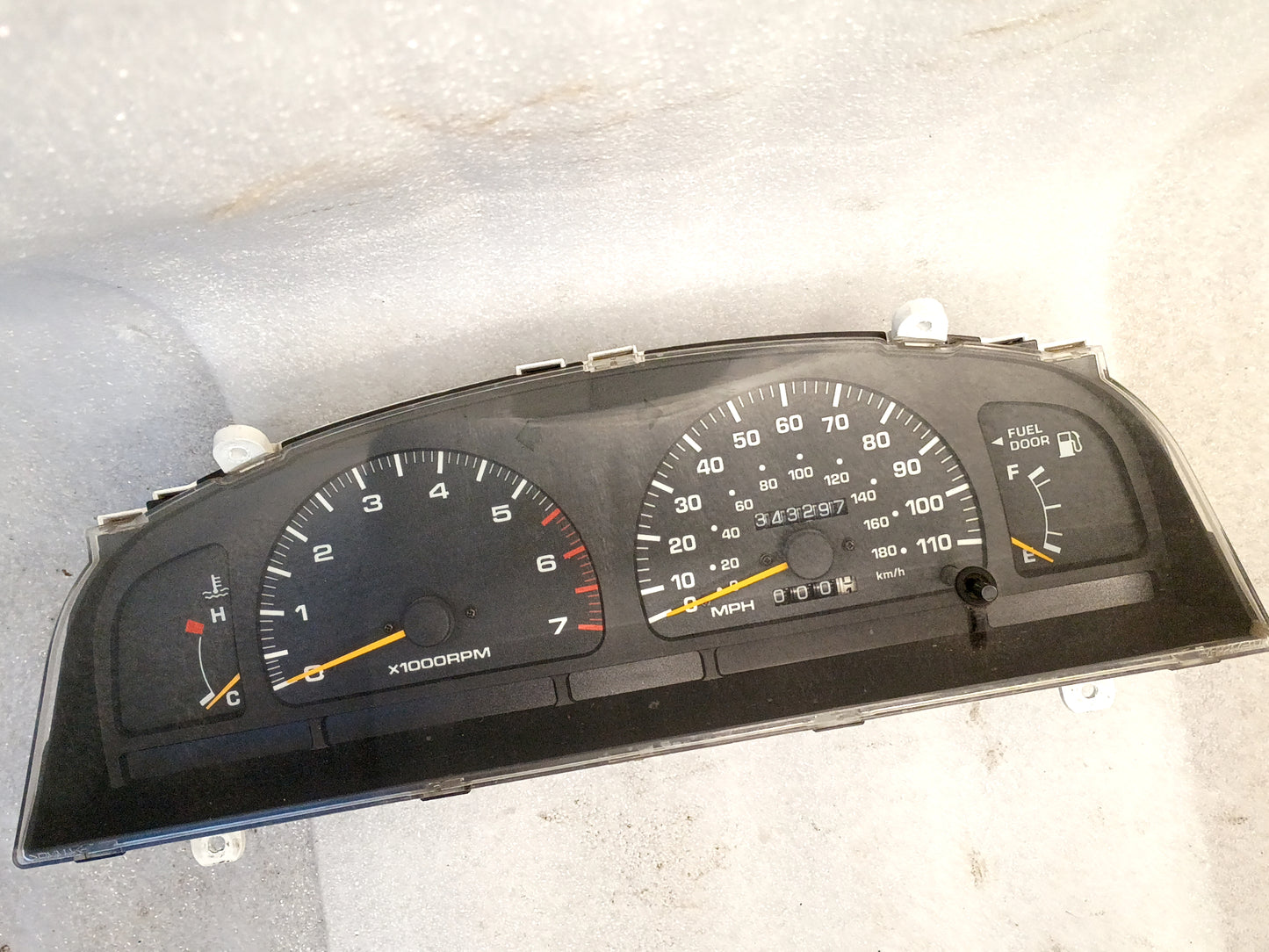 96-97 Toyota Gauge Cluster 343K Miles 6Cyl Electronic Speedo (Used) 4Runner/Pickup