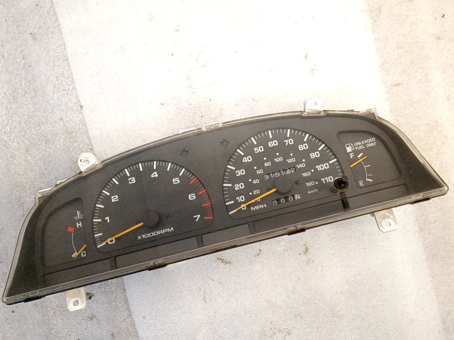 96-97 Toyota Gauge Cluster 315K Miles 4Cyl Electronic Speedo (Used) 4Runner/Pickup