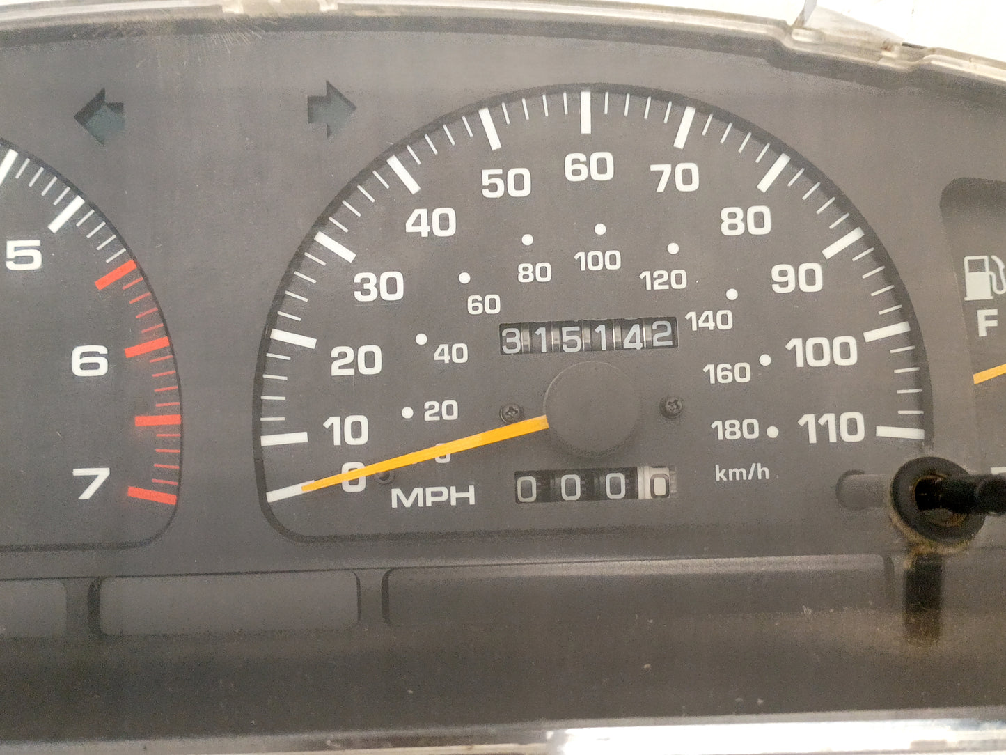 96-97 Toyota Gauge Cluster 315K Miles 4Cyl Electronic Speedo (Used) 4Runner/Pickup