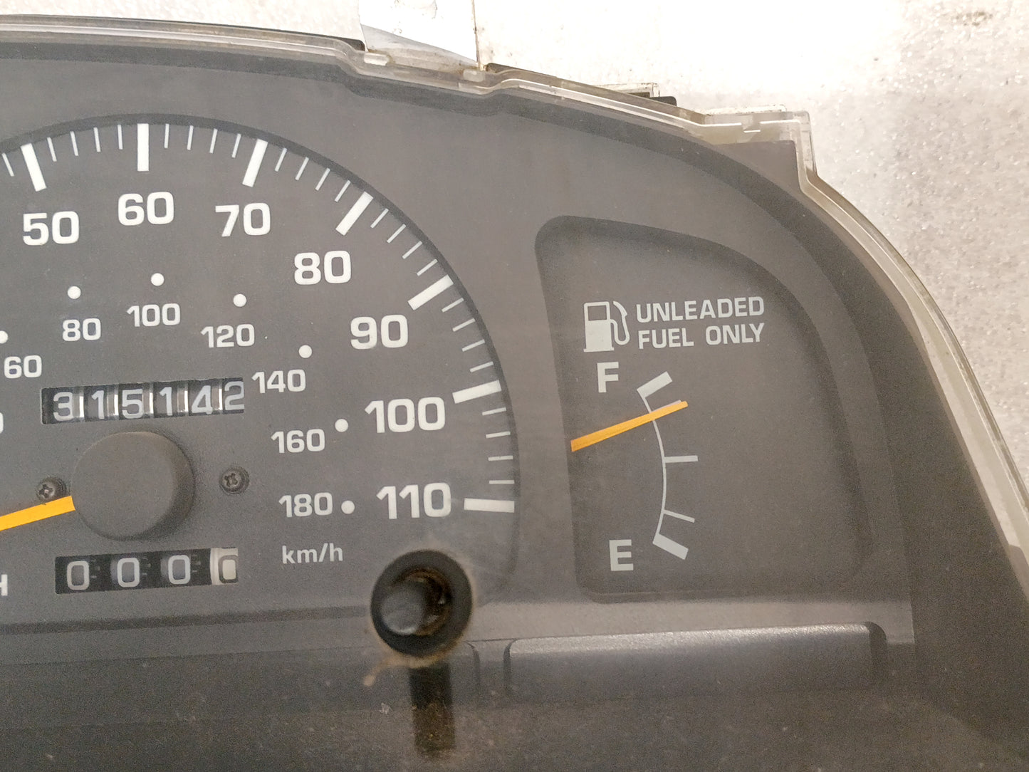 96-97 Toyota Gauge Cluster 315K Miles 4Cyl Electronic Speedo (Used) 4Runner/Pickup