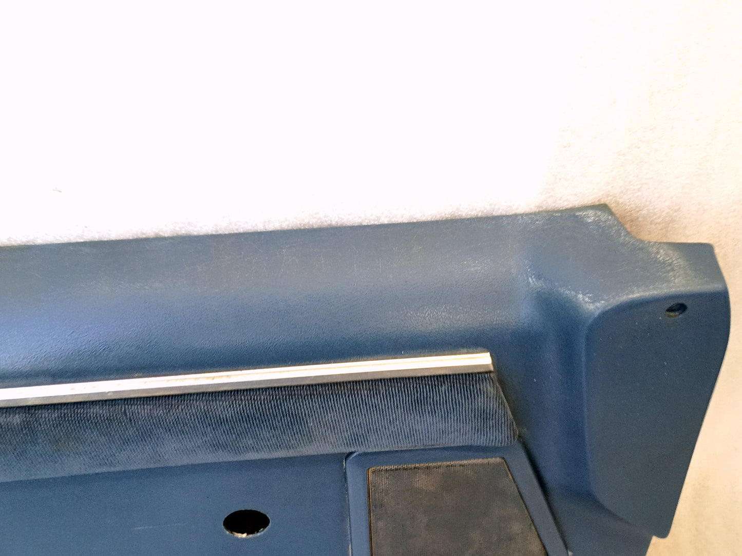 87-91 Deluxe Light Blue Door Panel Set Manual Windows (Used) F150 F250 F350 Bronco XLT