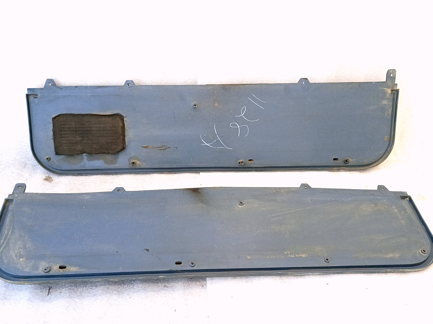 87-91 Deluxe Light Blue Door Panel Set Manual Windows (Used) F150 F250 F350 Bronco XLT