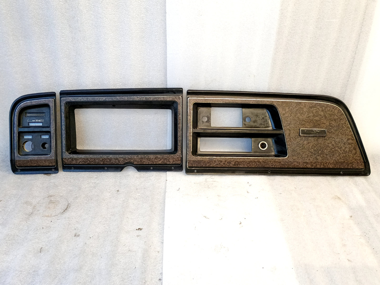 78-79 Wood Grain Cluster & Radio Bezel Set (Used) Ford Econoline Van OEM