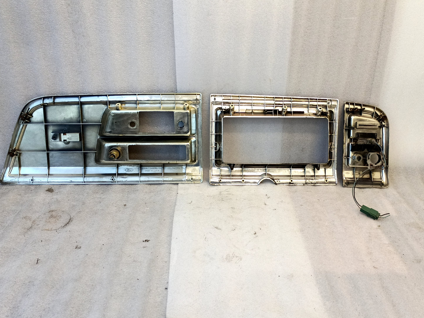 78-79 Wood Grain Cluster & Radio Bezel Set (Used) Ford Econoline Van OEM