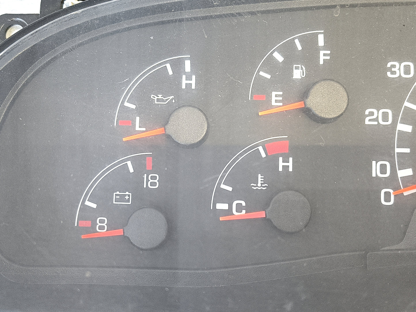 99-01 Gas Gauge Cluster with Tach (Used) F250 F350 Super Duty