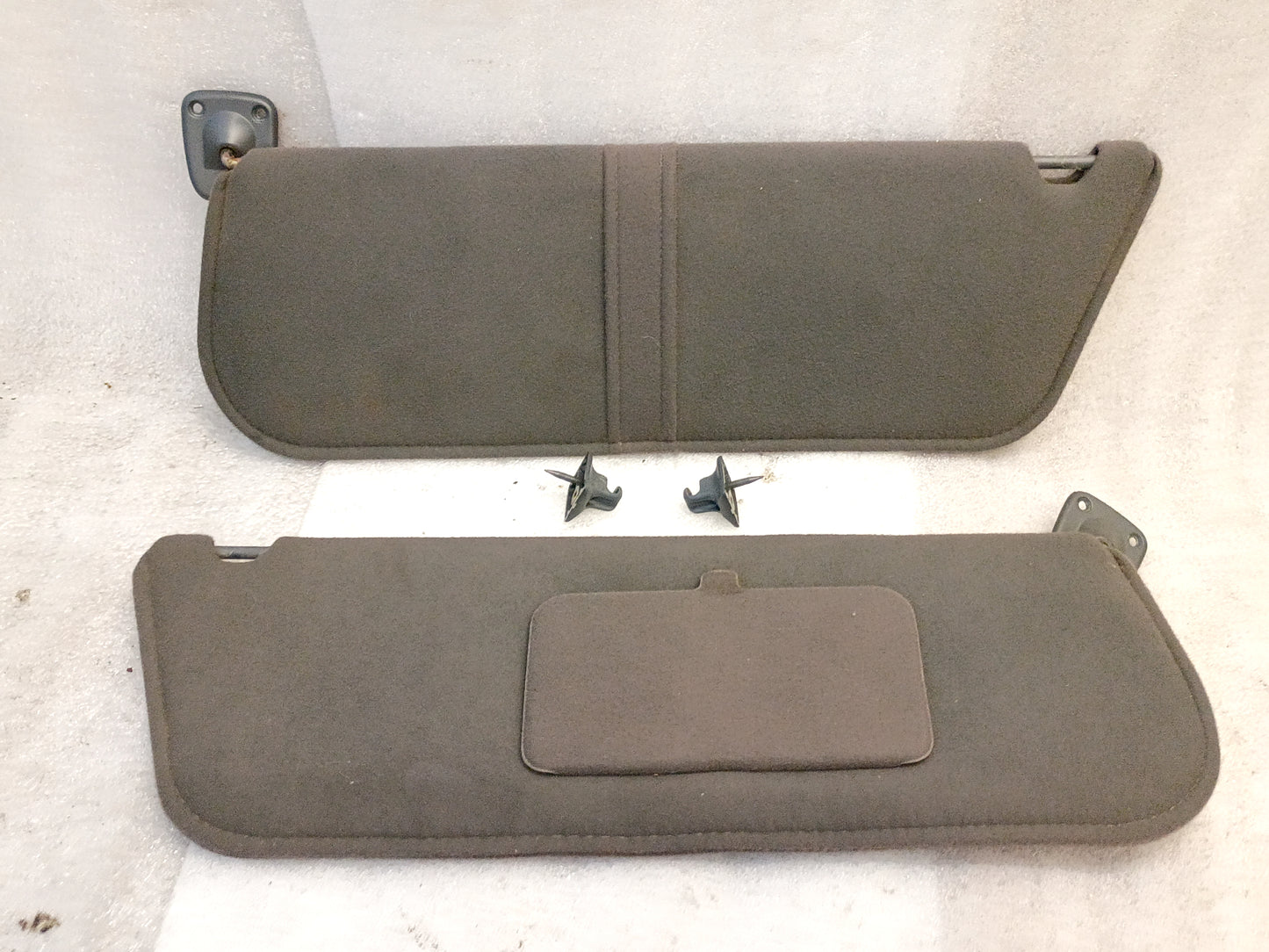 87-91 Dark Gray Cloth Sun Visors Pair (Used) F150 F250 F350 Bronco OEM