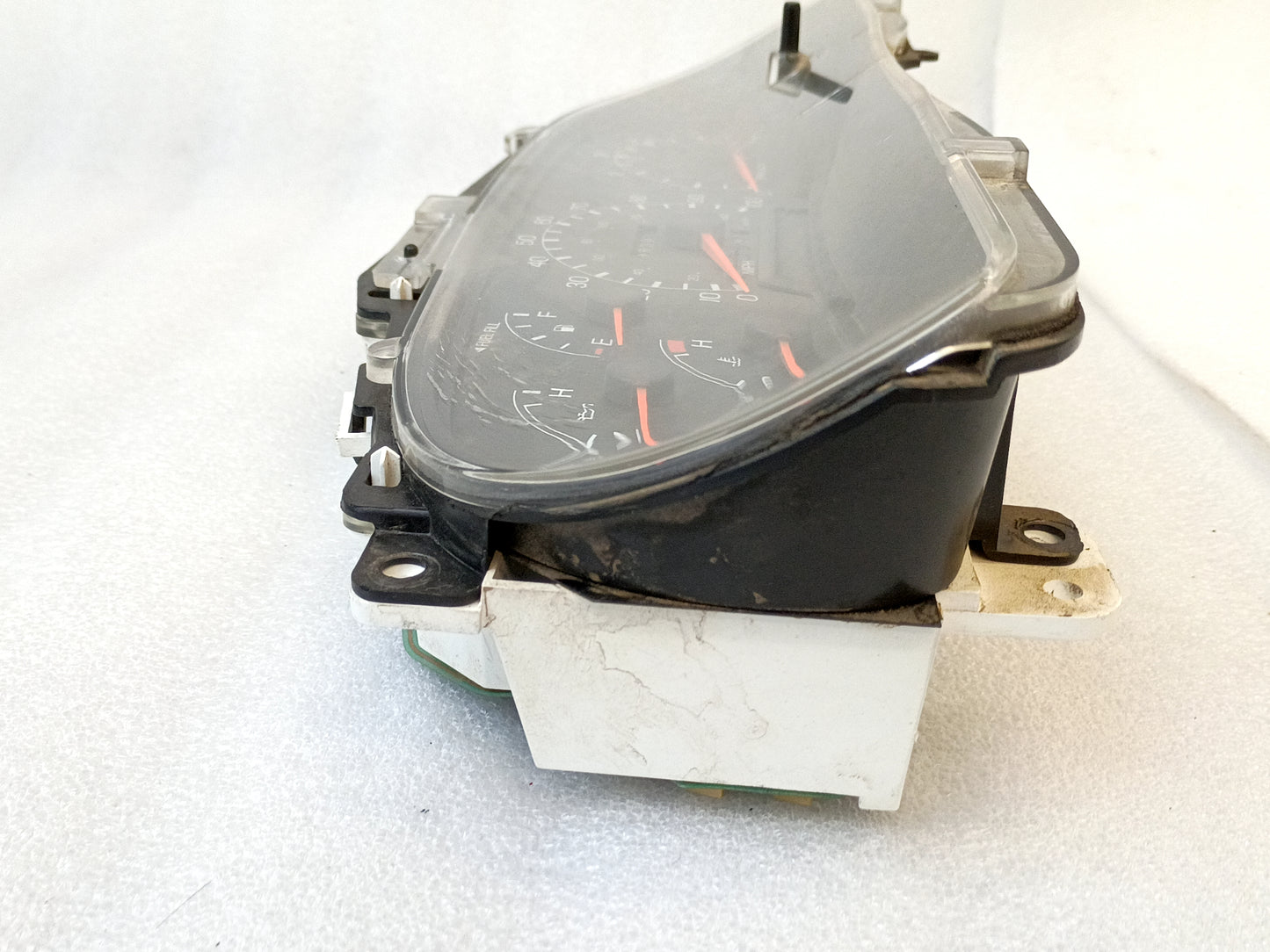 99-01 Gas Gauge Cluster with Tach (Used) F250 F350 Super Duty